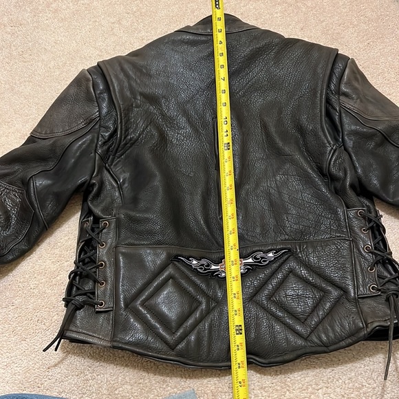 Leather riding jacket - Picture 7 of 11